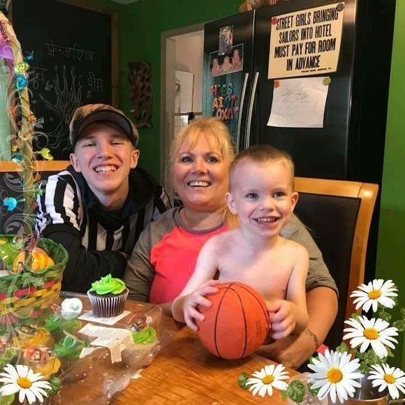 Meet your Posher, Lori - Picture 1 of 1